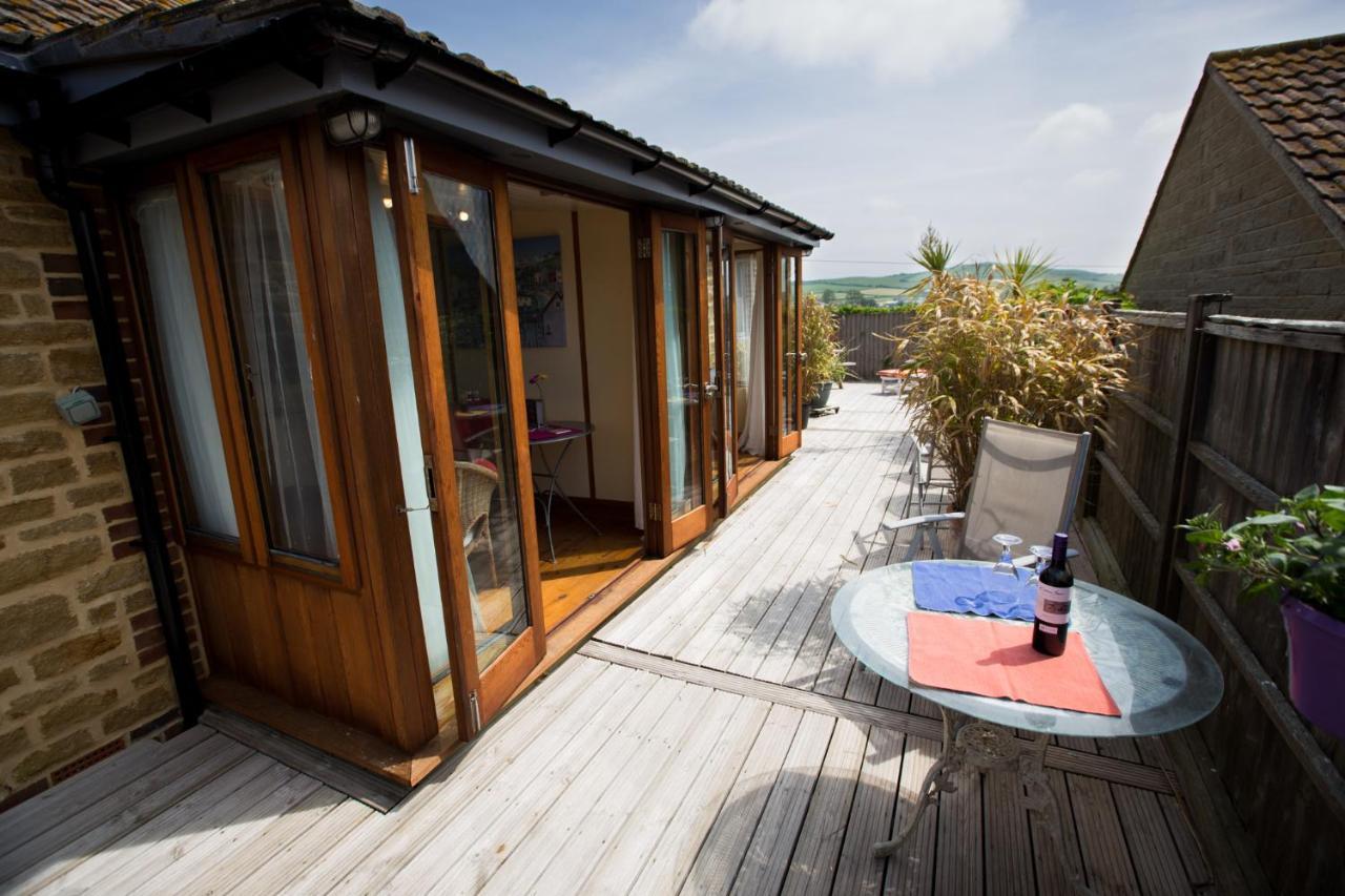 Heatherbell Cottage Guest Accommodation Вест-Бэй Экстерьер фото